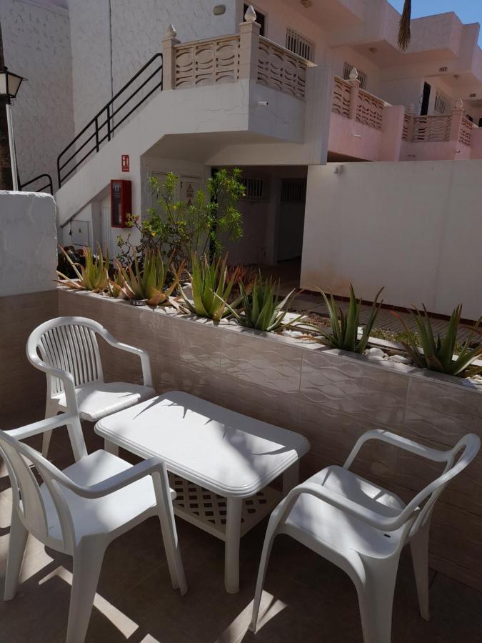 Elana Apartment With Free Wifi Costa Del Silencio Exterior foto